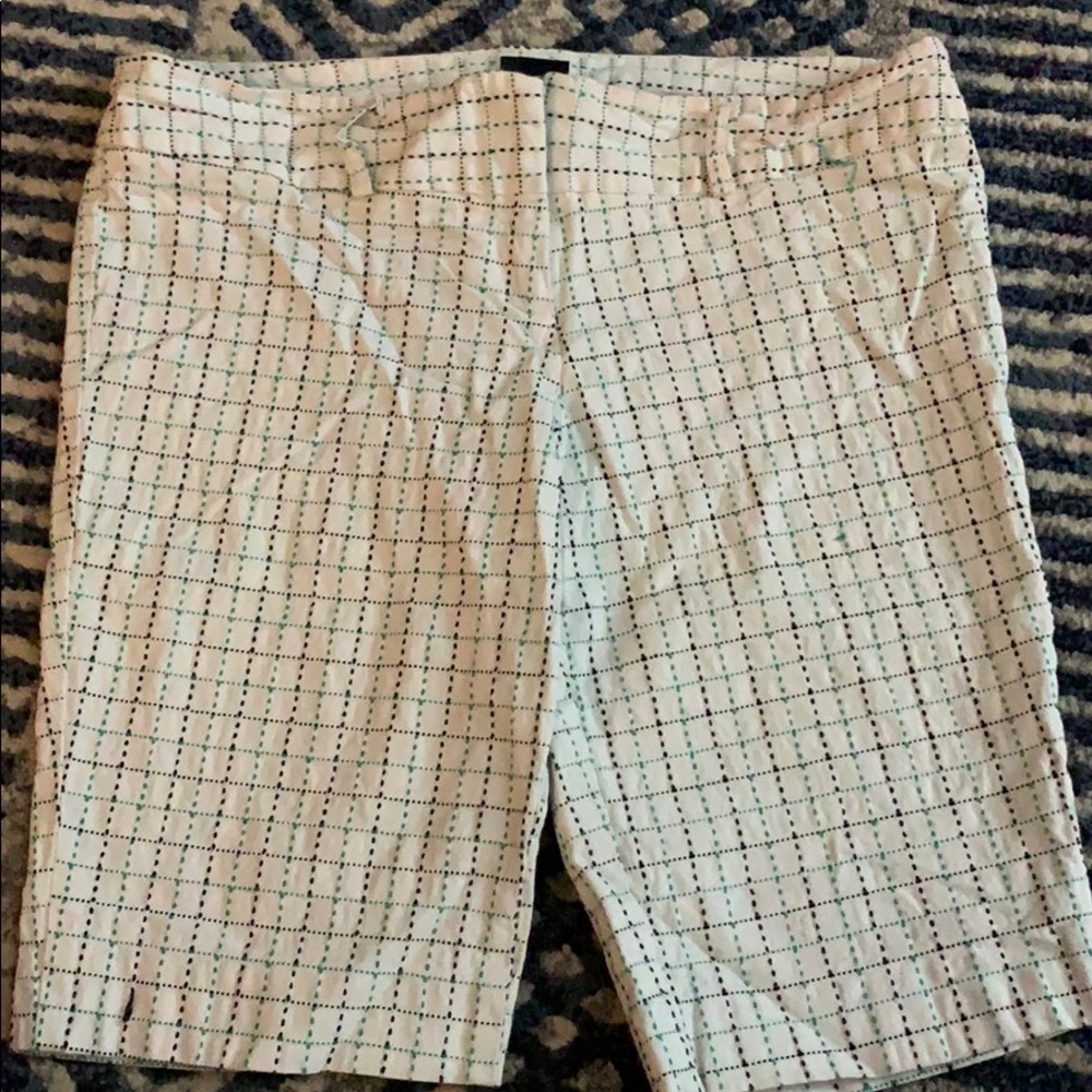 Plaid Bermuda shorts